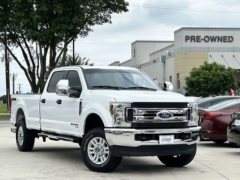 Used 2019 Ford F250 XLT AWD/4WD image 2
