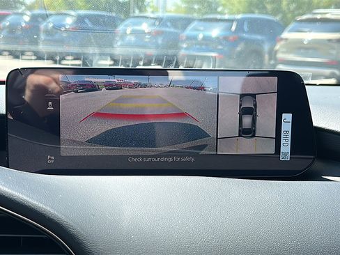 New 2025 MAZDA MAZDA3 Hatchback w/Premium Plus Pkg image 22