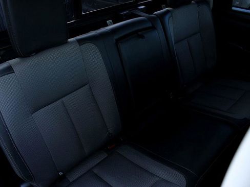 Used 2020 Nissan Titan S w/ S Utility Package image 16