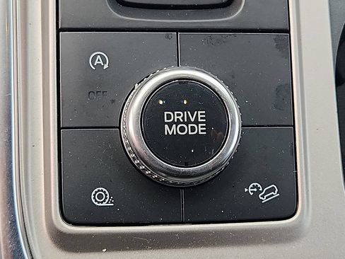 Used 2021 Ford Explorer XLT w/ Equipment Group 202A AWD/4WD image 24
