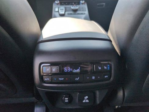 Used 2023 Hyundai Palisade Calligraphy image 21