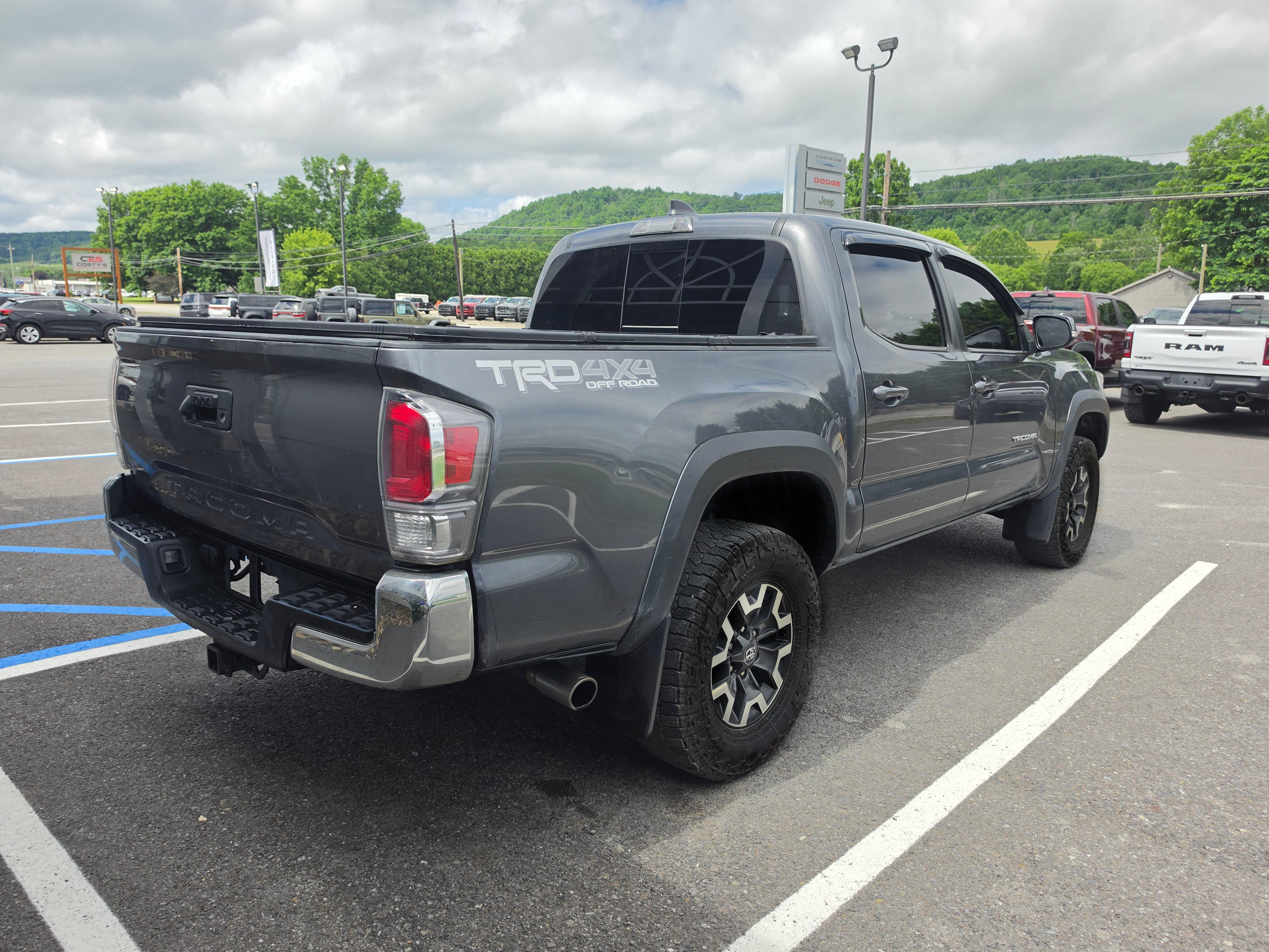 Used 2023 Toyota Tacoma TRD Off-Road AWD/4WD image 3