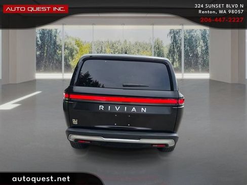 Used 2024 Rivian R1S Adventure AWD/4WD image 6