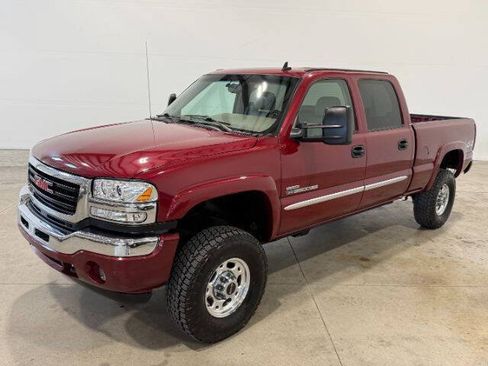 Used 2007 GMC Sierra 2500 SLT w/ Heavy-Duty Power Package AWD/4WD image 2