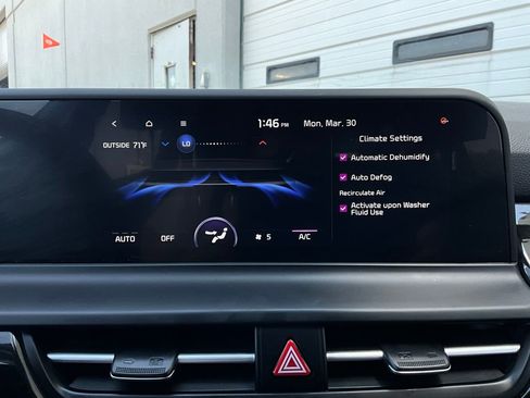 Used 2025 Kia Seltos S image 31