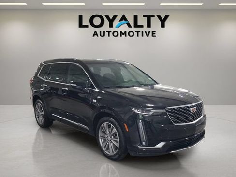 Used 2024 Cadillac XT6 Premium Luxury w/ LPO, Floor Liner Package AWD/4WD image 7