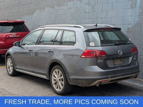 Used 2017 Volkswagen Golf Alltrack S AWD/4WD image 3