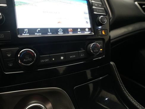 Used 2018 Nissan Maxima 3.5 SL FWD image 20