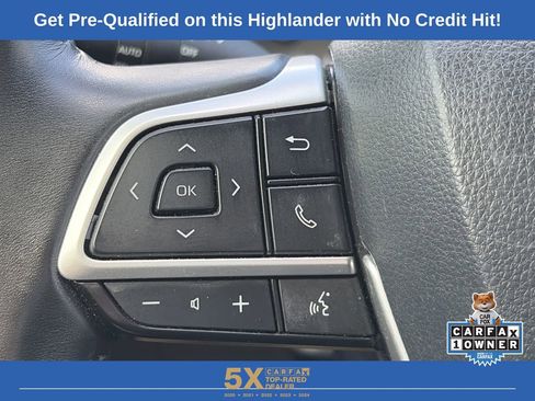 Used 2023 Toyota Highlander XLE image 22