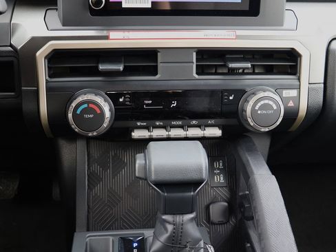 New 2026 Toyota Tacoma SR5 image 18