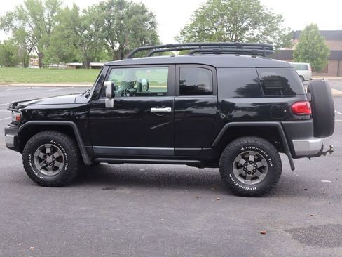 Used 2007 Toyota FJ Cruiser 4WD image 9