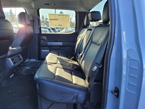 New 2026 Ford F250 Lariat w/ FX4 Off-Road Package AWD/4WD image 9