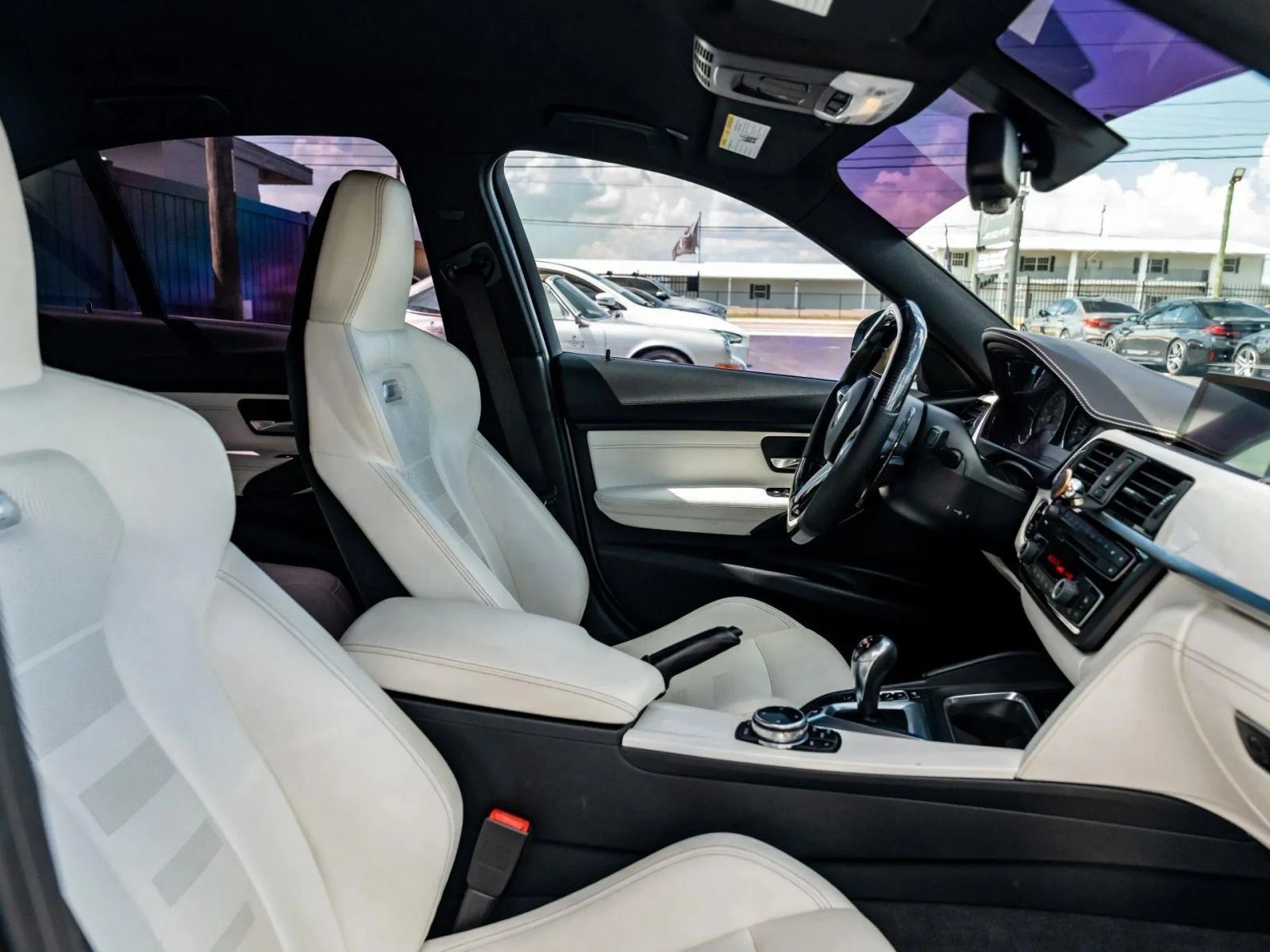 Used 2015 BMW M3 RWD image 41
