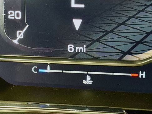 New 2025 GMC Sierra 3500 SLT w/ SLT Convenience Package image 12