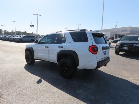 Used 2025 Toyota 4Runner SR5 RWD image 15