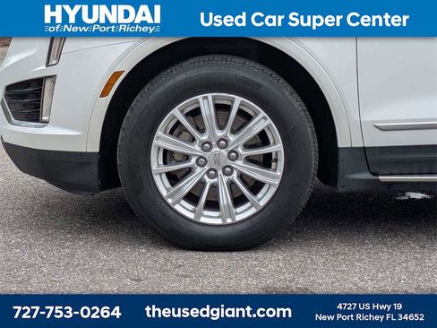Used 2018 Cadillac XT5 FWD w/ LPO, Wheel Lock Package image 10