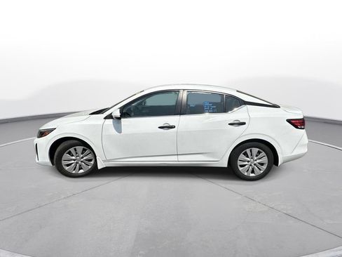 Used 2025 Nissan Sentra S image 9