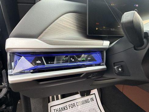Used 2024 BMW 760i xDrive w/ Executive Package AWD/4WD image 10