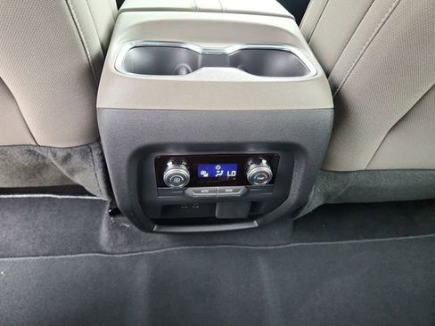 New 2026 GMC Acadia Elevation image 13