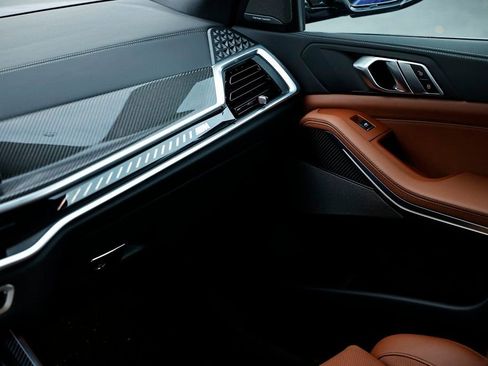 New 2026 BMW X5 M60i w/ Climate Comfort Package image 29