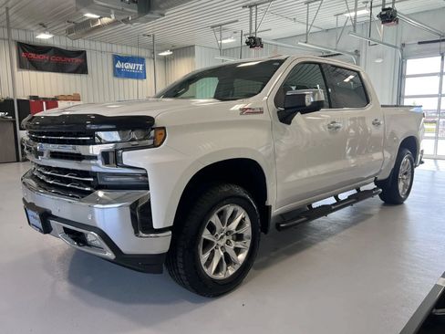 Used 2021 Chevrolet Silverado 1500 LTZ AWD/4WD image 6