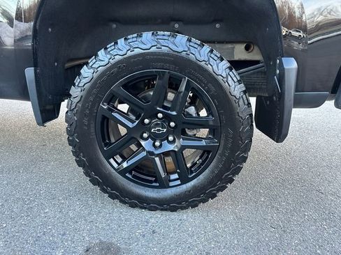 Used 2024 Chevrolet Silverado 1500 Custom image 13
