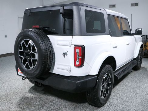 Used 2025 Ford Bronco Outer Banks AWD/4WD image 7