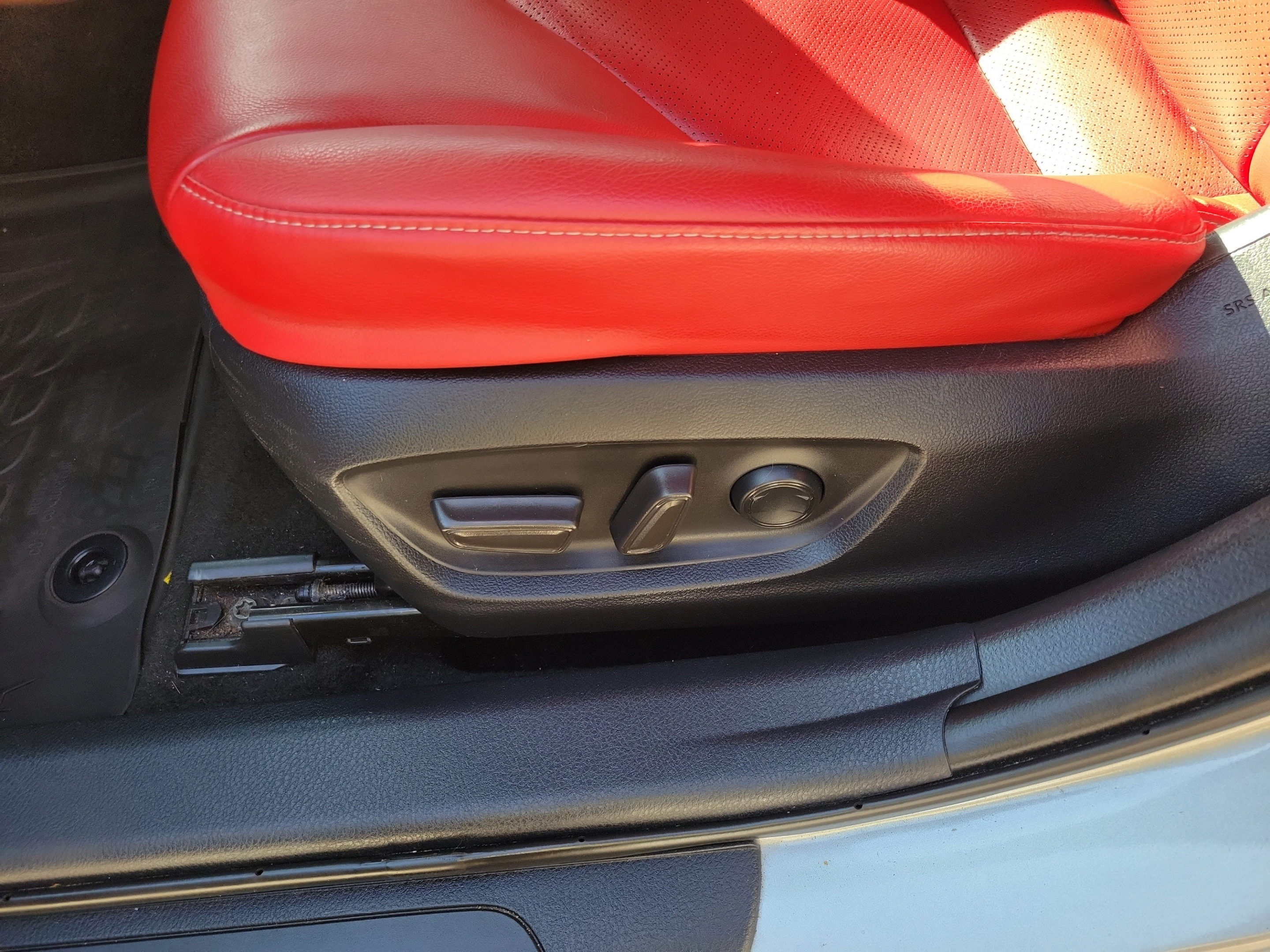 Used 2022 Toyota Camry XSE FWD image 6