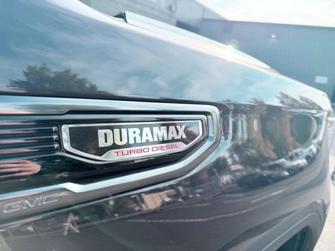 Used 2023 GMC Sierra 1500 AT4 w/ AT4 Premium Package AWD/4WD image 10