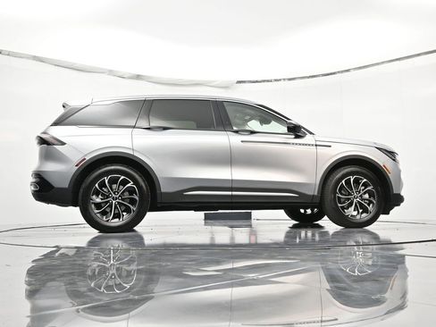 New 2026 Lincoln Nautilus Premier image 53