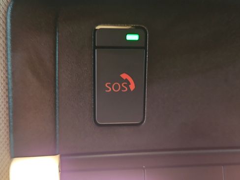 Used 2023 Nissan Rogue SV image 20