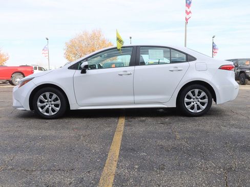 Used 2024 Toyota Corolla LE image 5