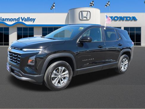 Used 2026 Chevrolet Equinox LT FWD image 3