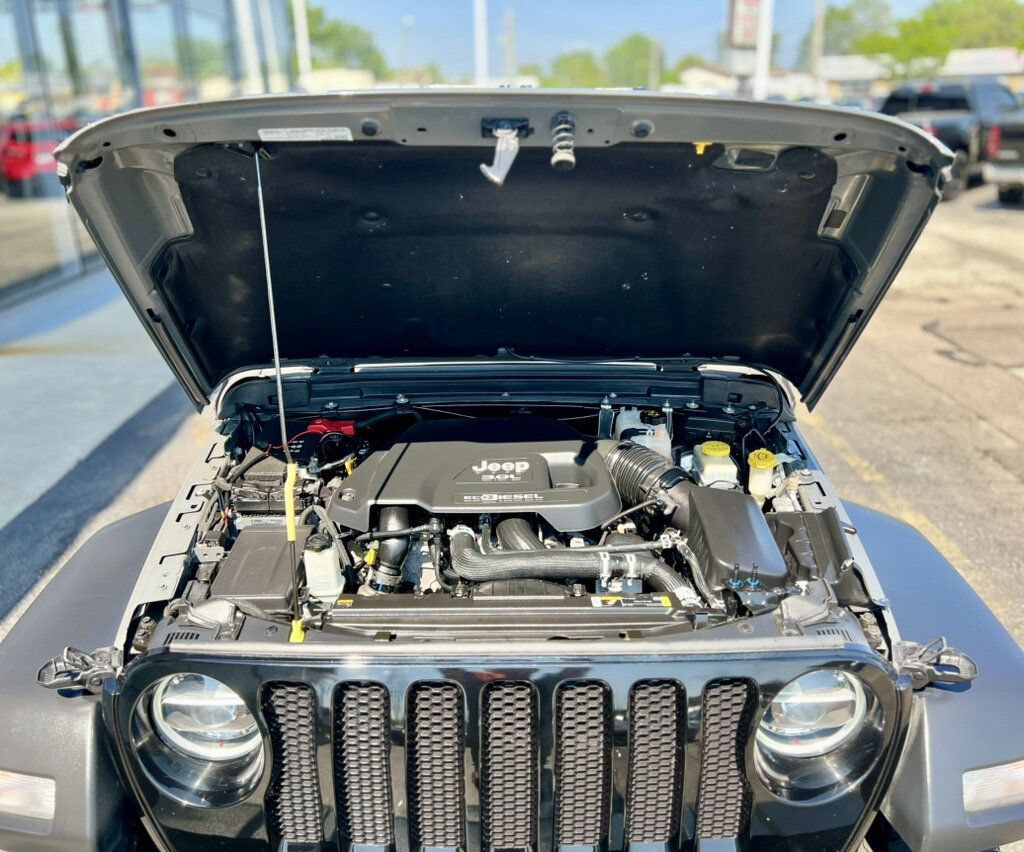 Used 2021 Jeep Wrangler Unlimited Sport AWD/4WD image 12