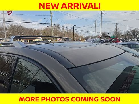 Used 2023 Nissan Pathfinder Platinum image 11