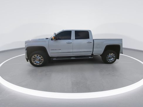 Used 2019 GMC Sierra 2500 Denali image 5