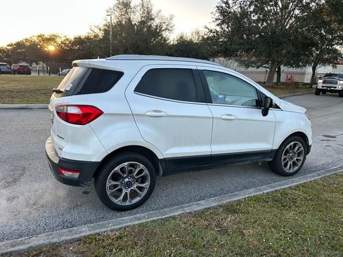 Used 2020 Ford EcoSport Titanium image 5