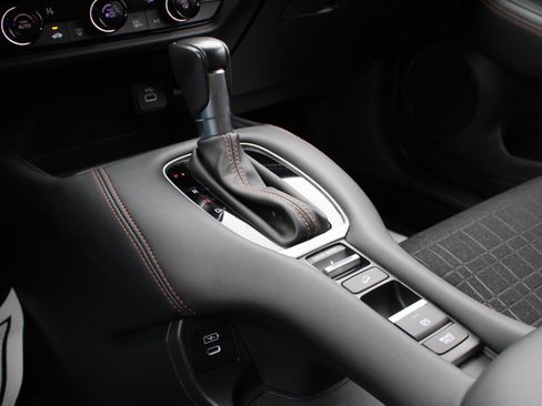 Used 2024 Honda HR-V Sport image 14