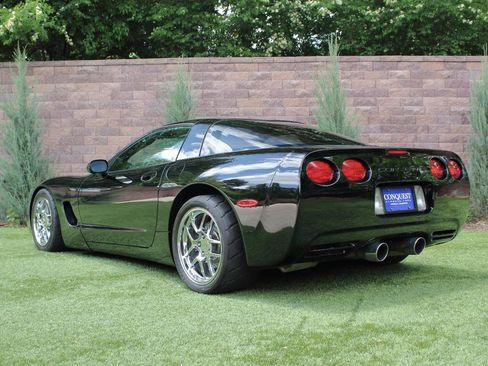 Used 1999 Chevrolet Corvette Coupe w/ Roof Pkg RWD image 27