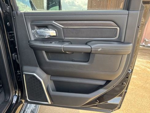 New 2026 RAM 3500 Laramie AWD/4WD image 21