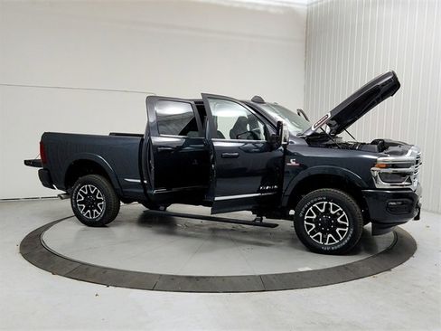 New 2025 RAM 2500 Limited image 9