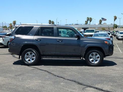 Used 2020 Toyota 4Runner SR5 Premium AWD/4WD image 9