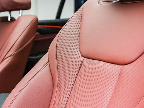 Used 2025 BMW X4 xDrive30i w/ Premium Package image 23