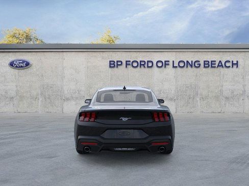 New 2026 Ford Mustang Coupe image 5