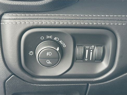 Used 2023 RAM 1500 Limited RWD image 10