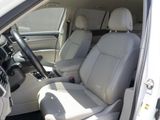 Used 2018 Volkswagen Atlas SE image 3