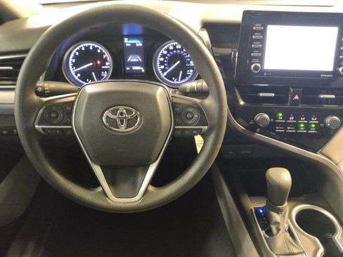 Used 2021 Toyota Camry LE image 22
