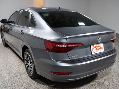 Used 2020 Volkswagen Jetta SE image 9