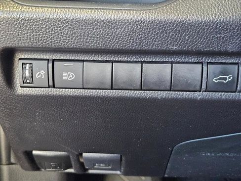 Used 2025 Toyota RAV4 XLE w/ Convenience Package image 14