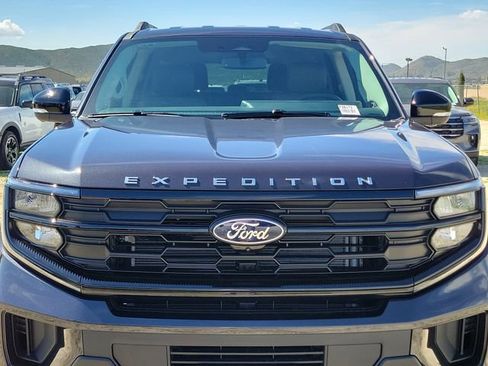 New 2026 Ford Expedition Active AWD/4WD image 21